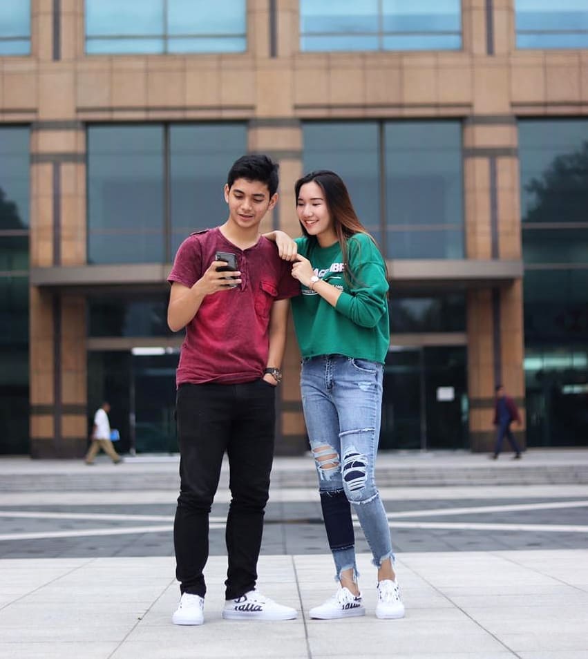 10 Potret kemesraan Ajil Ditto dan Jesslyn Evalretta, serasi banget