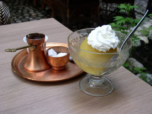 10 Makanan tradisional khas Lebaran dari berbagai negara, menggiurkan!