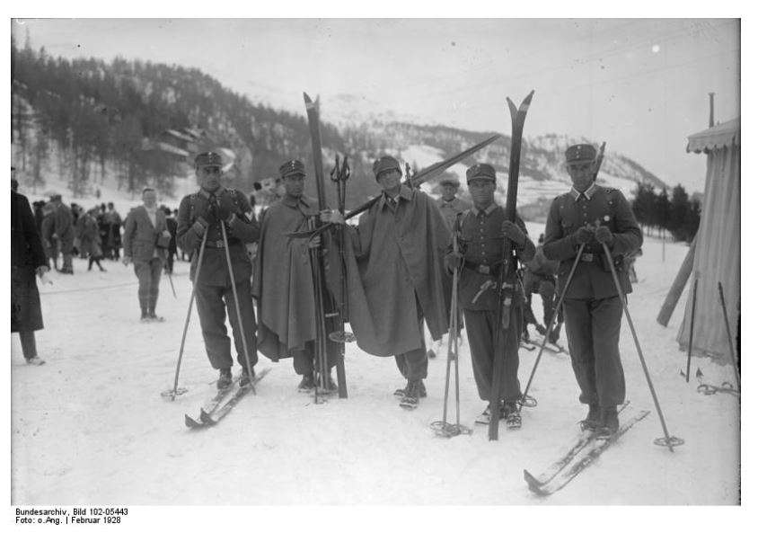 10 Cabang Olimpiade dunia jadul ini aneh, ada balapan merpati