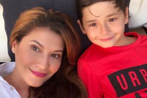 Kenakan kostum bertutup kepala, putra Tamara Bleszynski disebut cantik