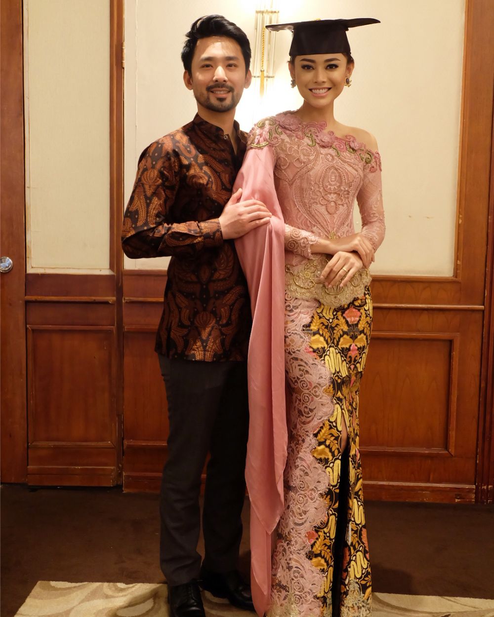 Pengantin baru, 16 seleb ini rayakan lebaran pertama sama pasangan