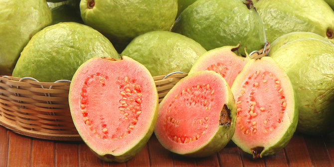 10 Buah ini ampuh turunkan kolesterol setelah santap hidangan Lebaran