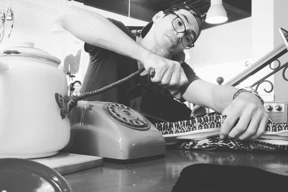 7 Aksi Atalarik Syach yang bikin ngakak, gaya kocaknya spontan banget