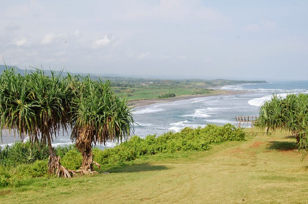 Mudik via jalur Pansela, ini 10 pantai keren yang bisa kamu singgahi