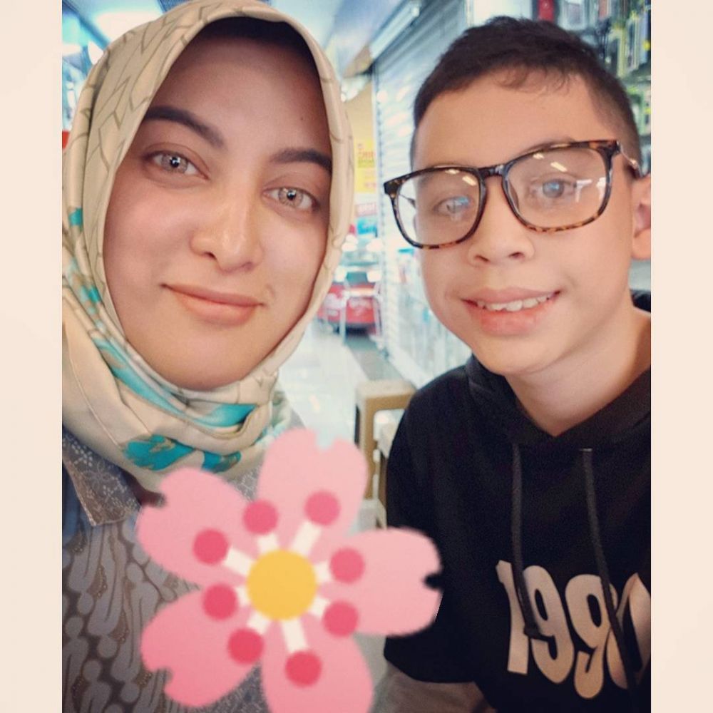 10 Momen hangat Jane Shalimar & anaknya, prestasinya bikin bangga ortu