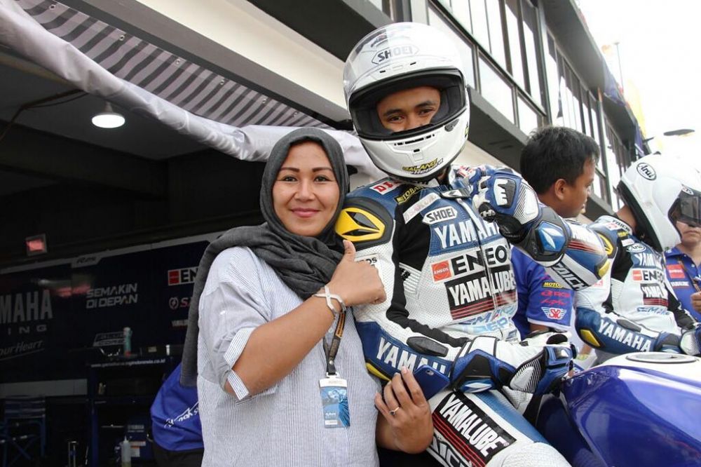 12 Gaya kece Galang Hendra Pratama, si pembalap muda berprestasi dunia