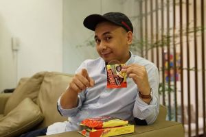 Ubah penampilan, begini 8 gaya Raditya Dika tampil dengan kepala botak