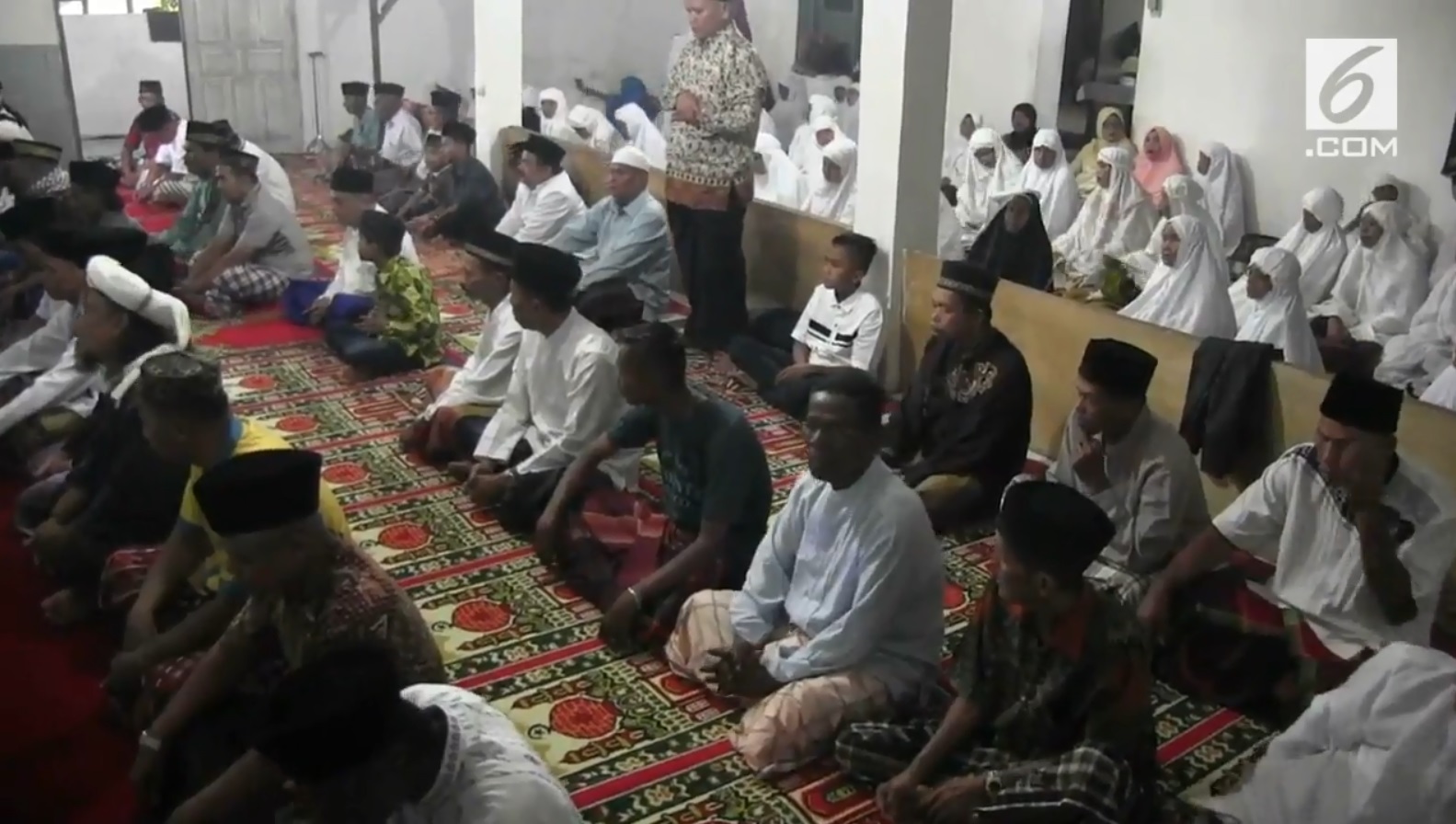 Salat ied hari ini, begini 6 potret kekhusukan Jamaah Naqsabandiyah