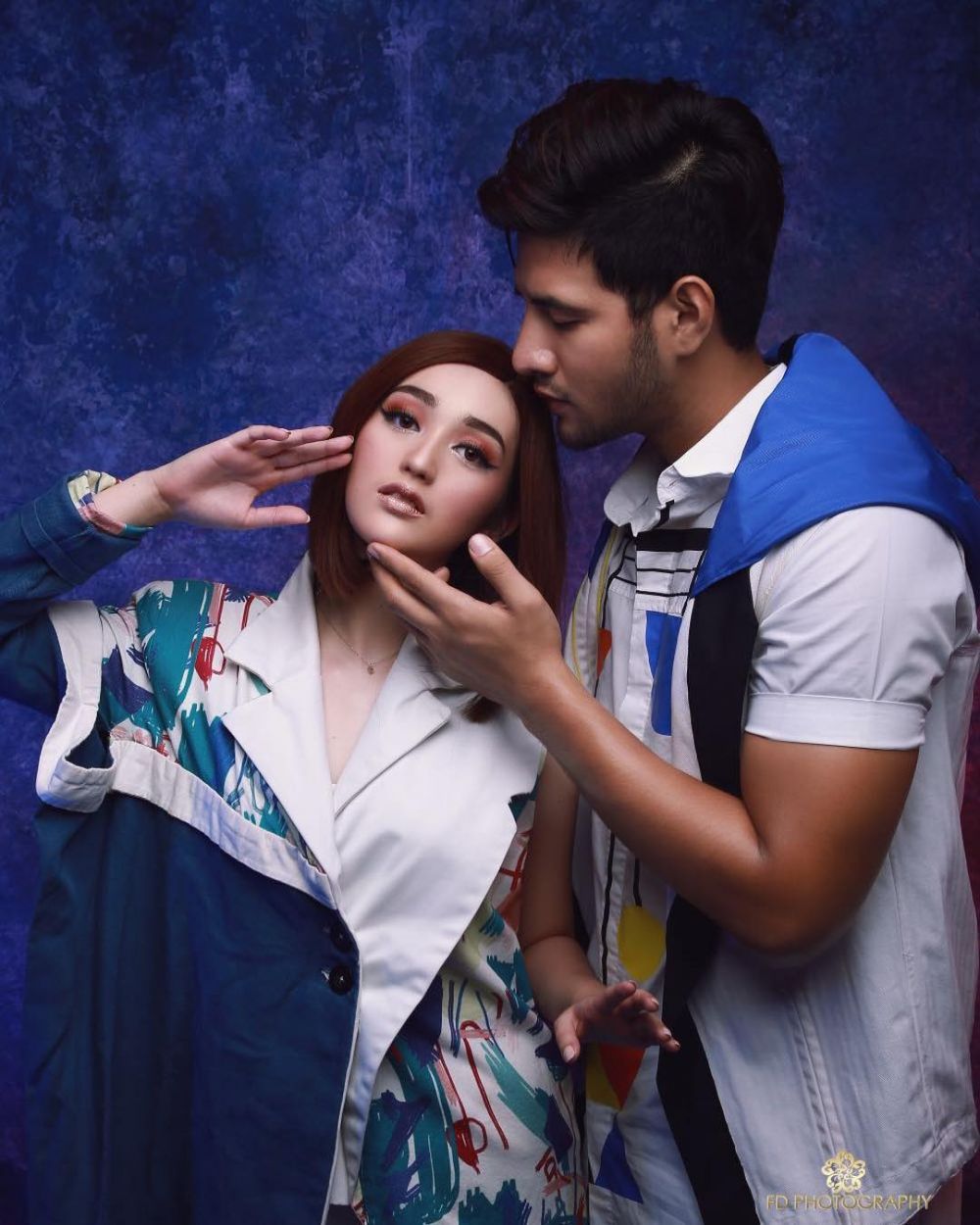 Bermakeup tebal, 7 penampilan Ranty Maria ini disebut mirip boneka