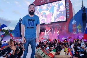Viral kisah suporter Meksiko yang dilarang istrinya ke Rusia
