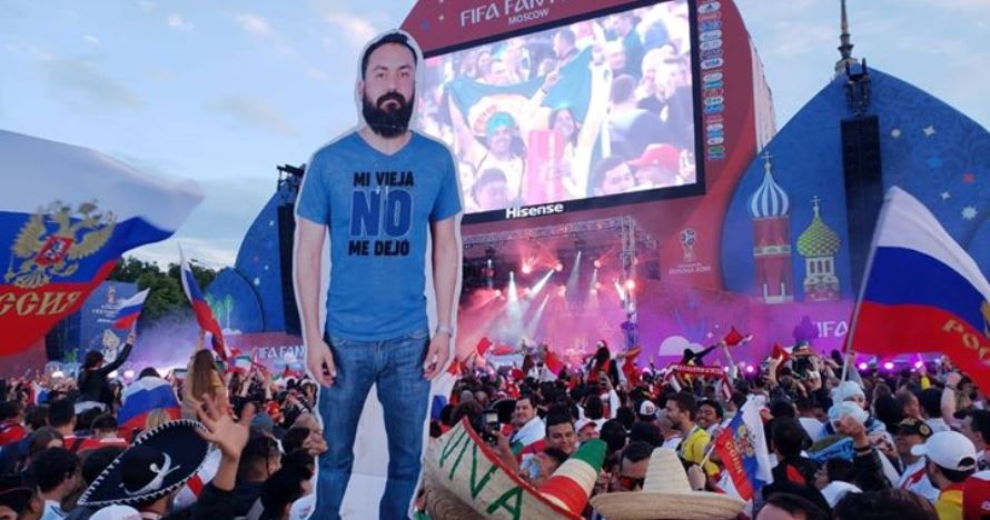 Viral kisah suporter Meksiko yang dilarang istrinya ke Rusia