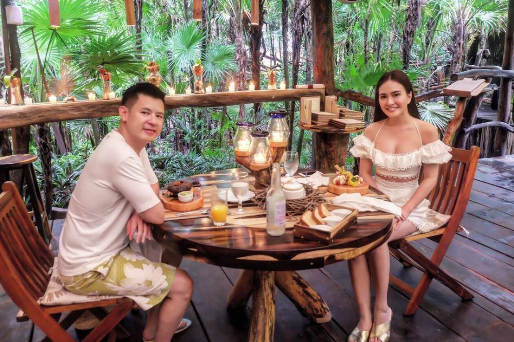 8 Gaya Shandy Aulia saat liburan bersama suami di hutan wisata