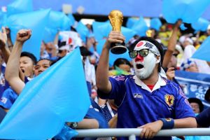 Aksi suporter Jepang & Senegal usai pertandingan ini layak ditiru