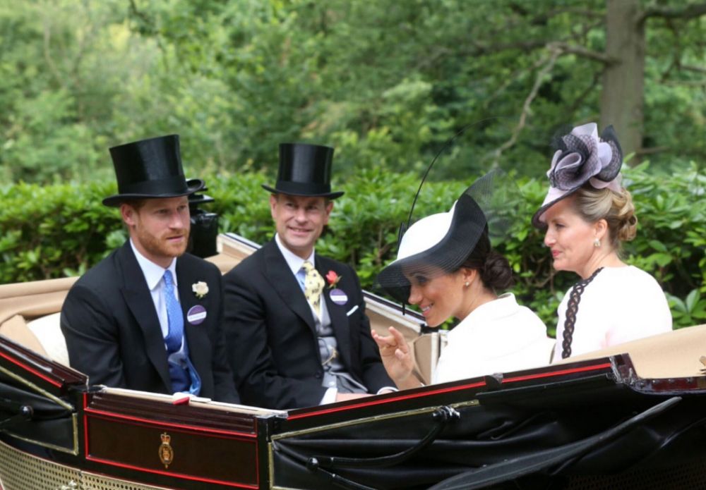 9 Momen kebersamaan Meghan Markle & keluarga kerajaan di Royal Ascot 