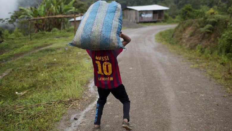 Argentina dibantai Kroasia, ini 10 meme Lionel Messi yang kocak abis