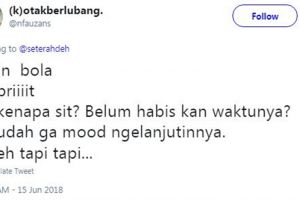 10 Cuitan 'kalau cewek jadi wasit' ini receh tapi kocak abis