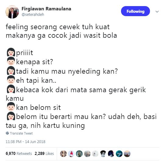 10 Cuitan 'kalau cewek jadi wasit' ini receh tapi kocak abis