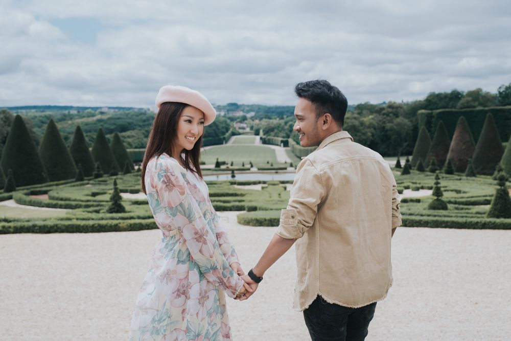 Unggah foto romantis bareng istri, penampilan Ruben Onsu tuai pujian