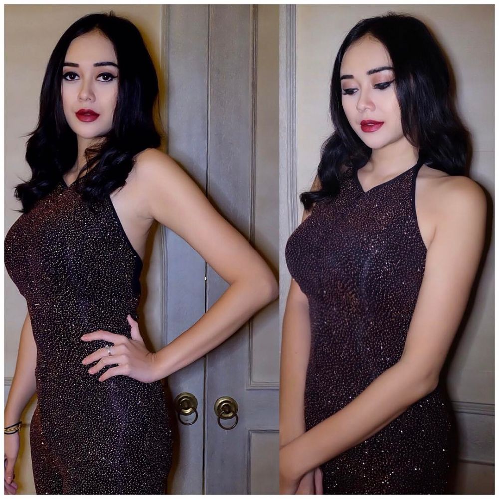 Makin seksi dan memesona, ini gaya Aura Kasih kenakan gaun ketat