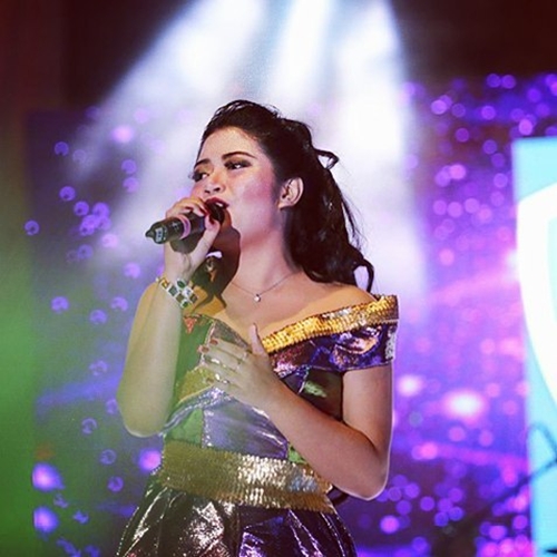 10 Pesona Windy Hariyadi, vokalis MLDJAZZPROJECT Season 3 yang memukau