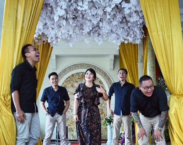 10 Pesona Windy Hariyadi, vokalis MLDJAZZPROJECT Season 3 yang memukau