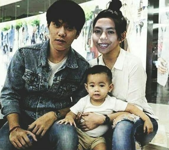 Ngaku jadi istri sah, ini kocaknya 10 editan foto Nuraini dan Iqbaal