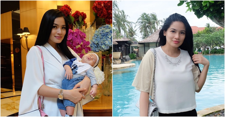 Titi Kamal unggah foto keluarga, anaknya bikin warganet salah fokus