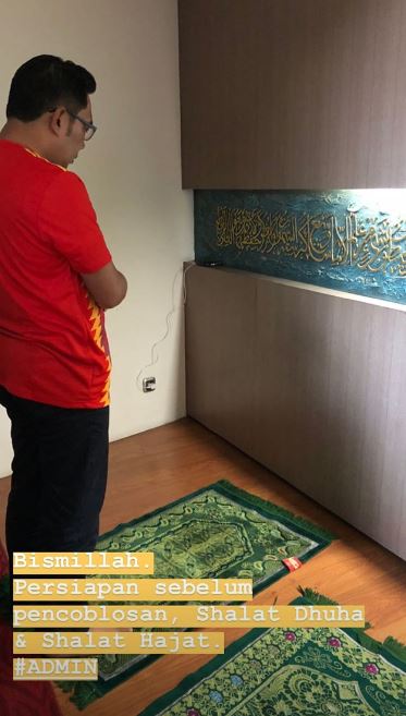 Nyoblos Pilkada 2018, kostum Ridwan Kamil ini malah bikin penasaran