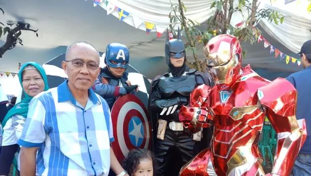 Nyoblos Pilkada 2018, kostum Ridwan Kamil ini malah bikin penasaran