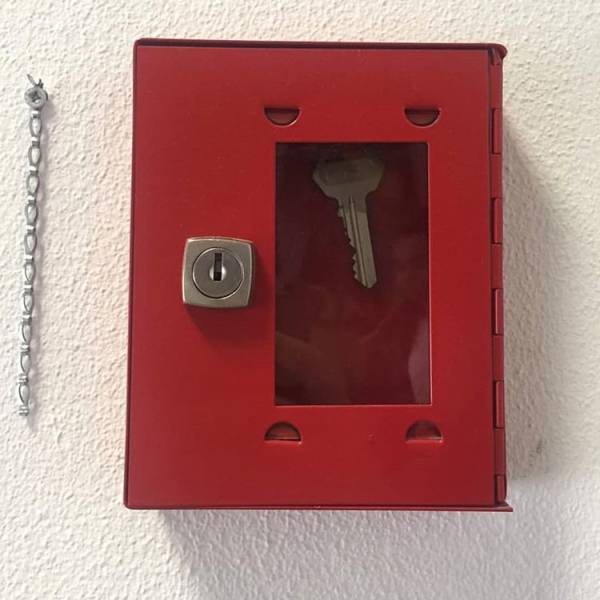 8 Momen salah tempat ini bakal bikin kamu bingung harus gimana