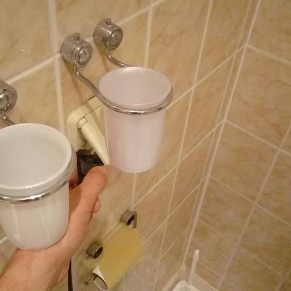 8 Momen salah tempat ini bakal bikin kamu bingung harus gimana