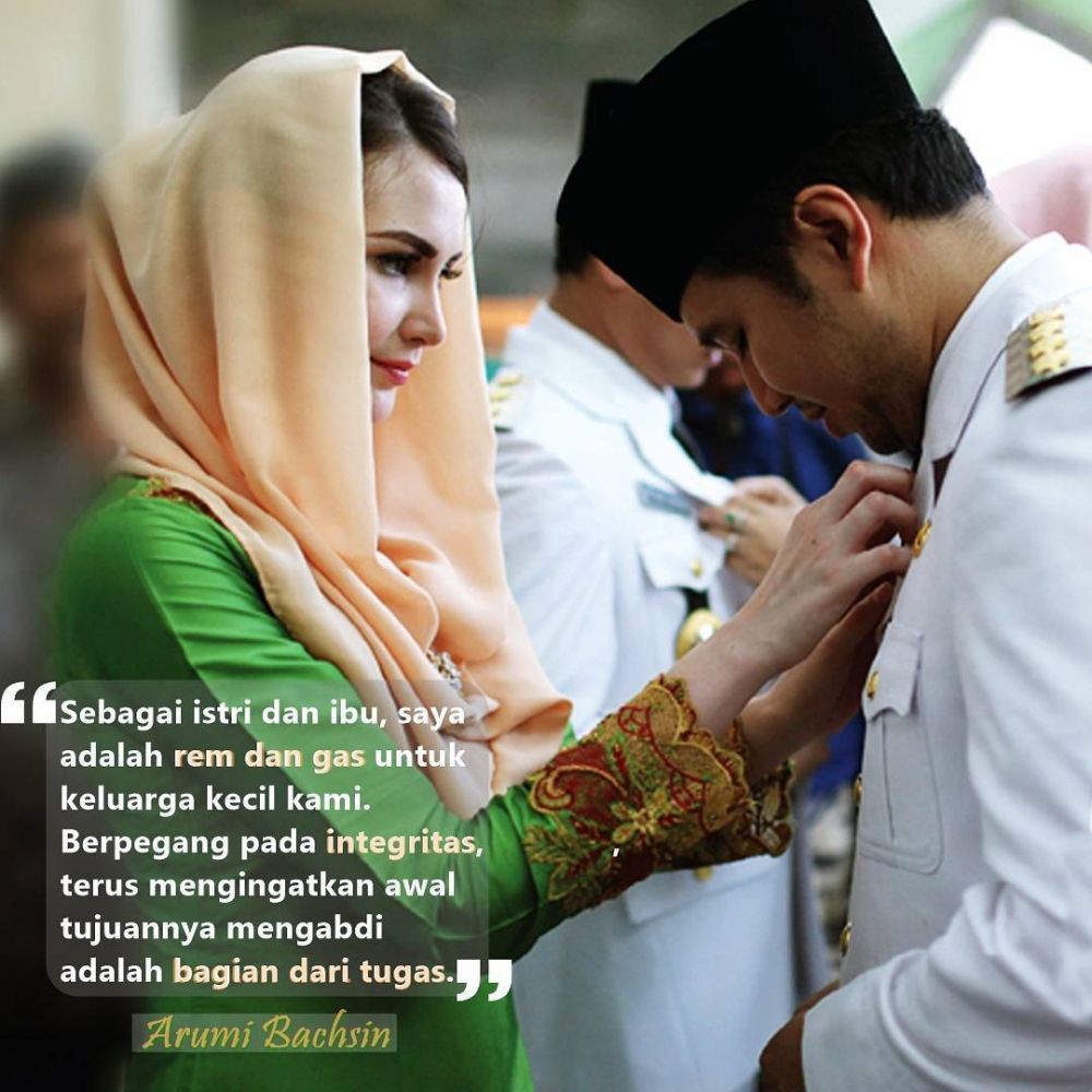 10 Momen Arumi dampingi Emil berjuang hingga menang di Pilkada Jatim