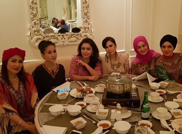 Vakum di dunia hiburan, ini 6 bukti Mayangsari tetap eksis