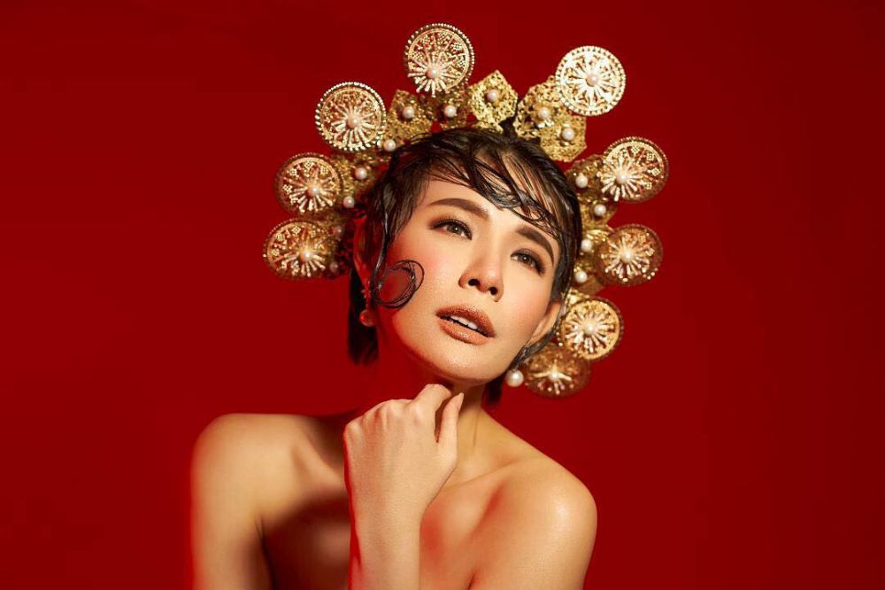 Sudah usia kepala empat, ini 10 bukti Olga Lidya tetap awet muda