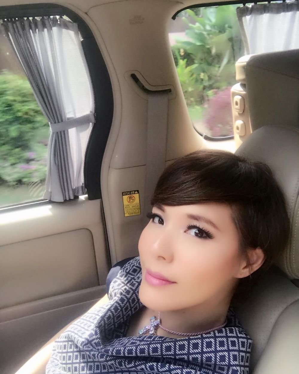 Sudah usia kepala empat, ini 10 bukti Olga Lidya tetap awet muda