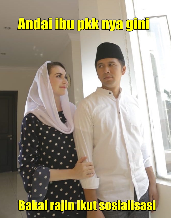 6 Meme 'ibu PKK cantik' ini bakal segarkan harimu