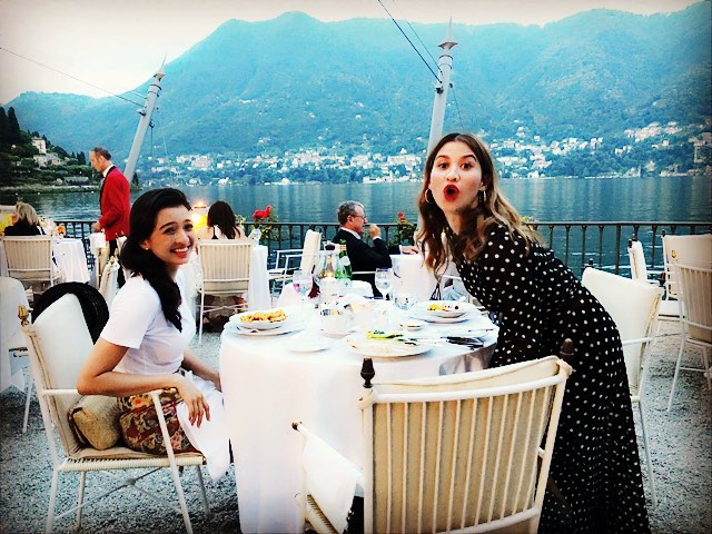 Bikin iri, ini 10 gaya liburan Raline Shah di Italia yang kece abis