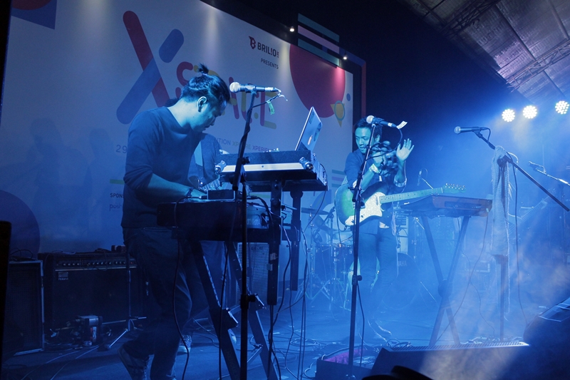 Lightcraft menggebrak panggung Xspace, bikin penonton berjingkrak