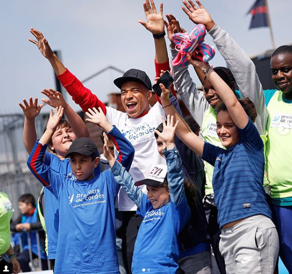 Pecahkan rekor 60 tahun Pele di Piala Dunia, ini 10 gaya keren Mbappe