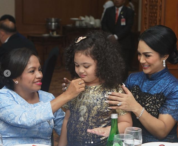 Bersalaman dengan Presiden Timor Leste, Amora anak KD tuai pujian