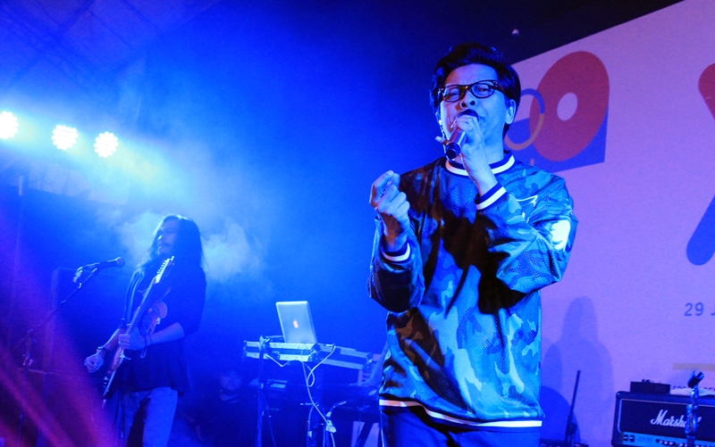 Begini cara asik nonton konser musik, nggak ada gangguan yang nyebelin