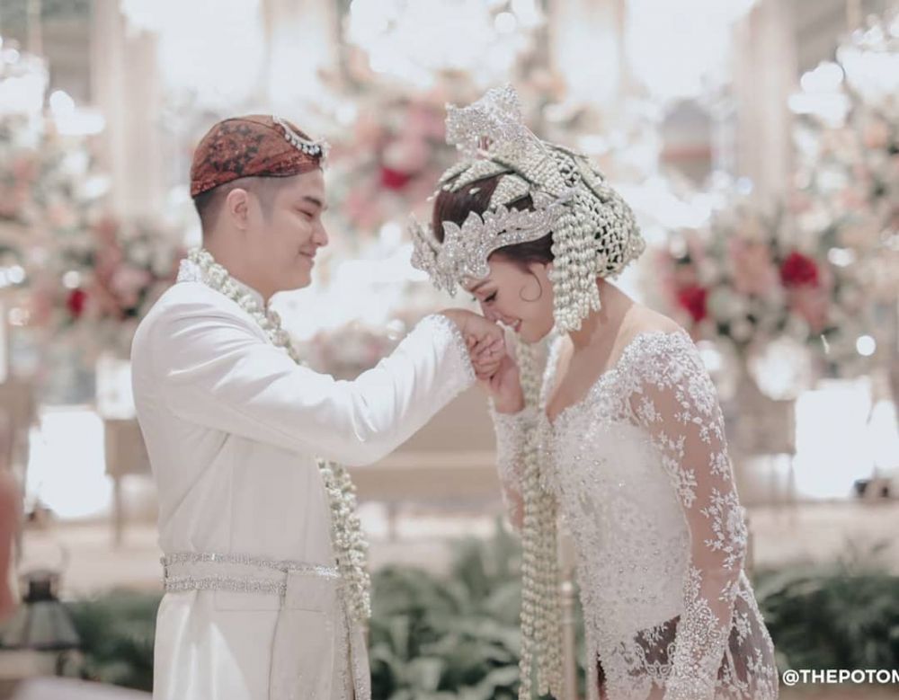 Resmi menikah, ini 9 potret bahagia Erica Putri dan Deryl de Keizer