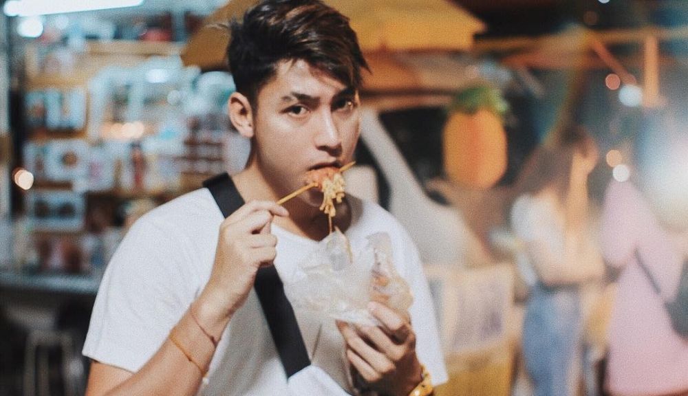 10 Pesona Krisjiana, cowok yang diajak kondangan Siti Badriah