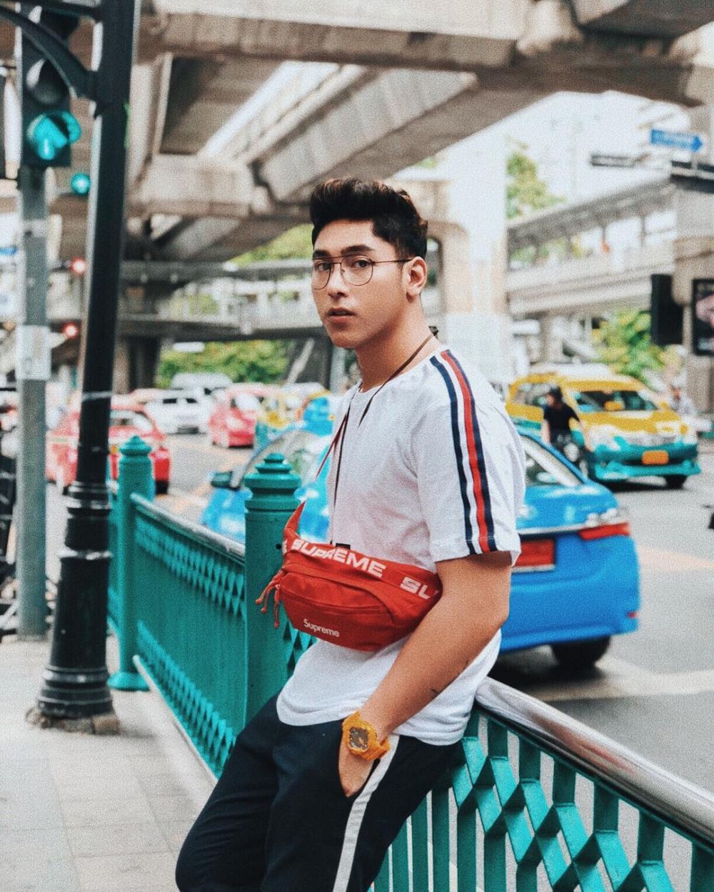 10 Pesona Krisjiana, cowok yang diajak kondangan Siti Badriah