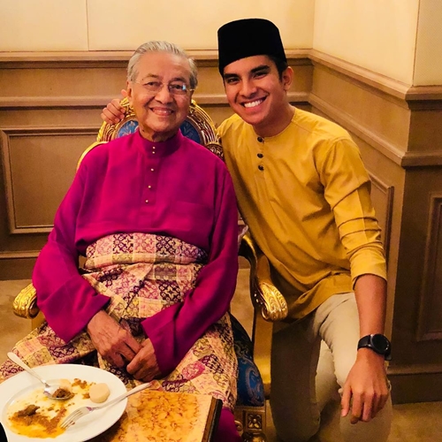 10 Pesona Syed Saddiq, cowok 25 tahun yang jadi menteri di Malaysia