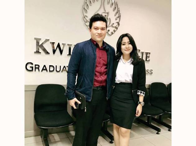 Utamakan pendidikan, 3 seleb cantik ini menikah usai raih gelar master