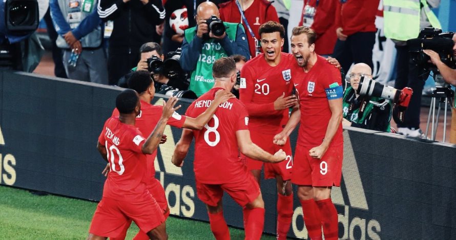 9 pesona Ruby Mae, pacar Delle Ali yang seksinya nggak ketulungan