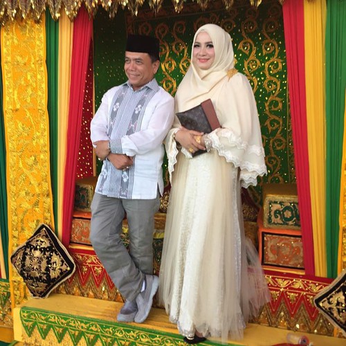 7 Koleksi tas mewah Darwati A Gani, istri gubernur Aceh yang glamor