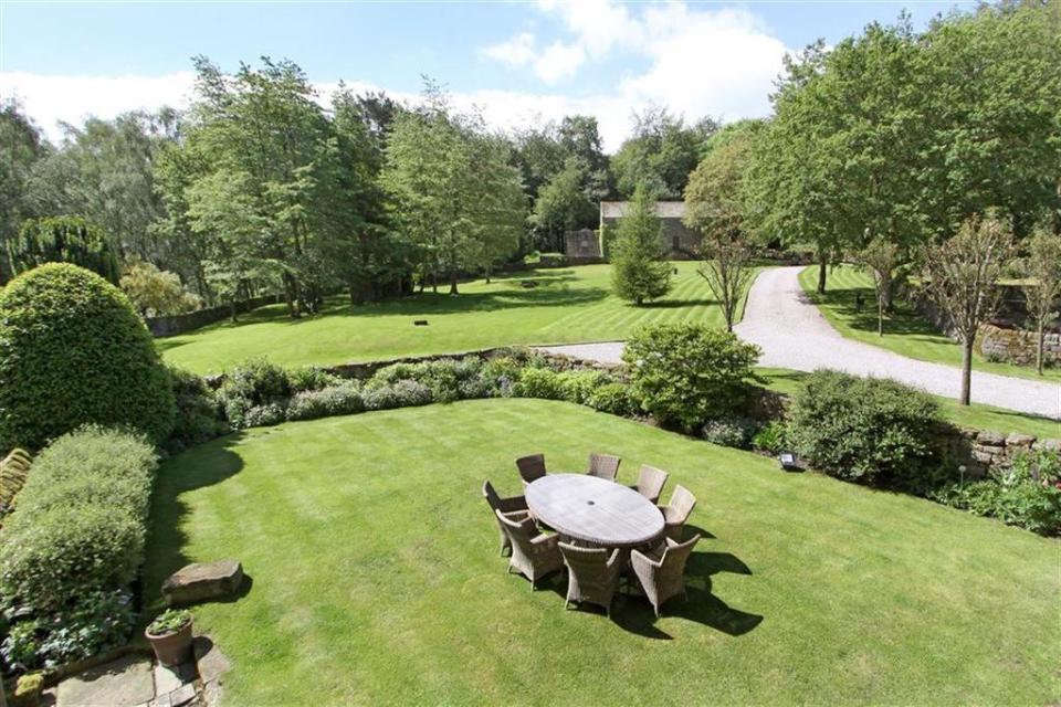 11 Potret rumah mewah Gareth Southgate, harganya Rp 71 M tapi berhantu