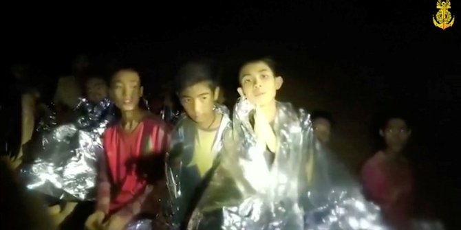 Masih terjebak dalam gua, isi surat remaja Thailand ini bikin terharu
